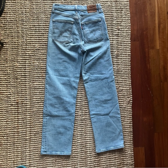 Levi’s Ribcage Straight Leg Jeans - Picture 5 of 6